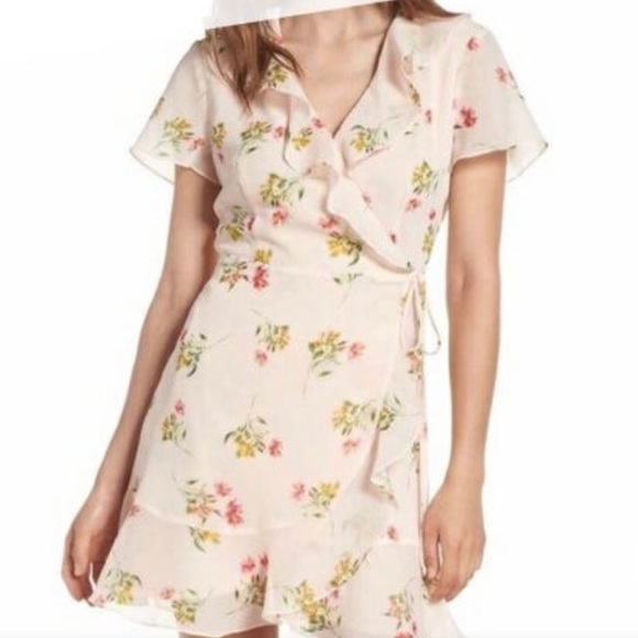 Lush women’s floral wrap dress - Picture 3 of 3